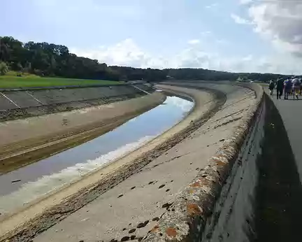 P1140179 Le canal d'amenée d'eau de la Marne au Lac du Der-Chantecoq